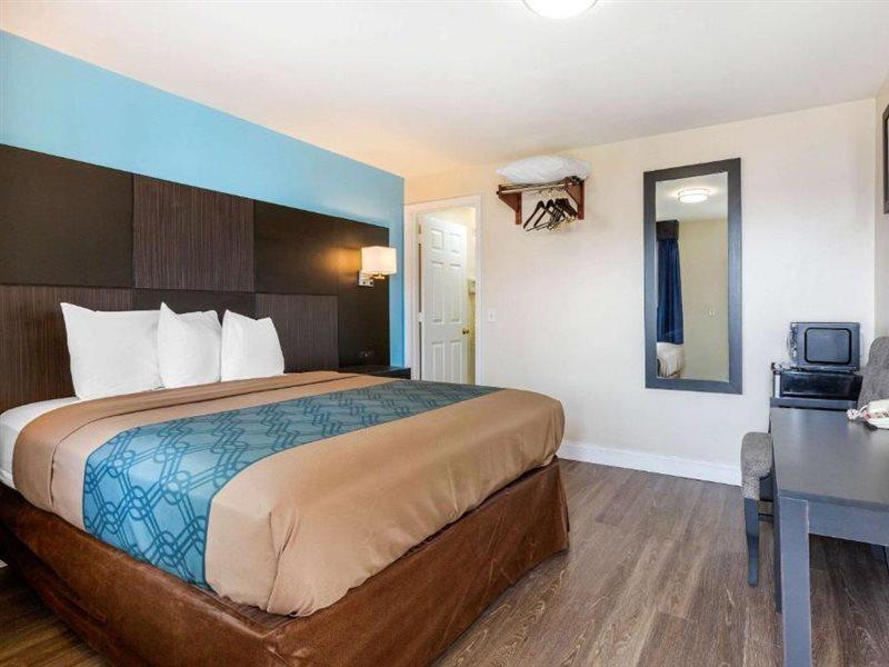 Econo Lodge By Choice - Cape Cod West Yarmouth Exterior foto
